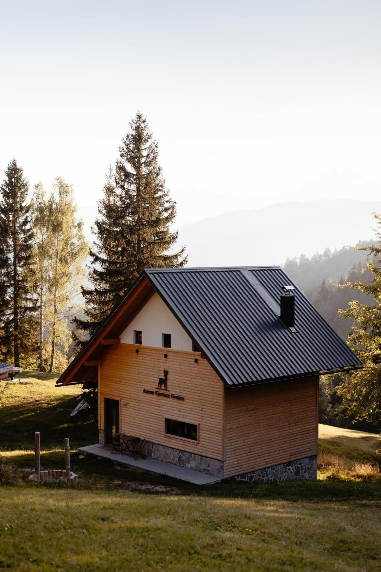 Alpine Cottage Golica Jesenice Bagian luar foto